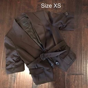 The limited skirt suit set